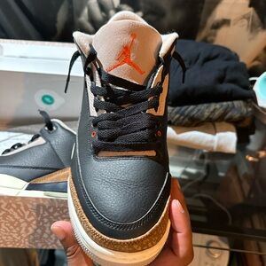 Jordan 3 Retro
Desert Elephant